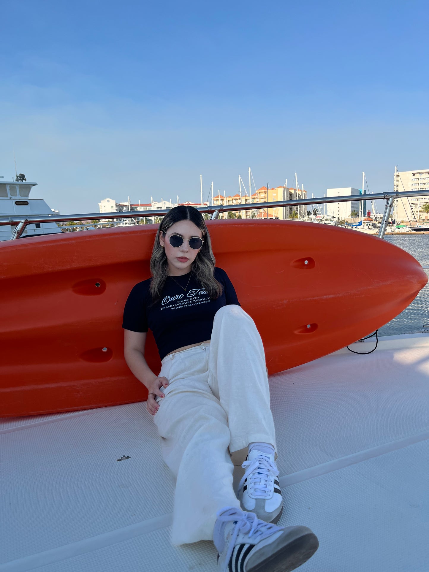 NAVY BLUE SEA TOP